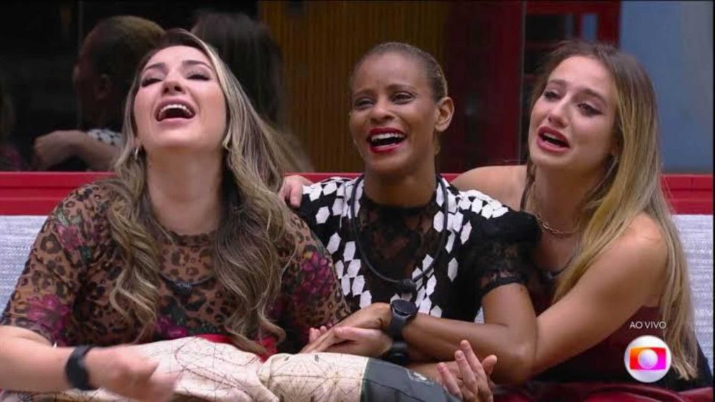 Amanda, Aline e Bruna - Reprodução/Globo