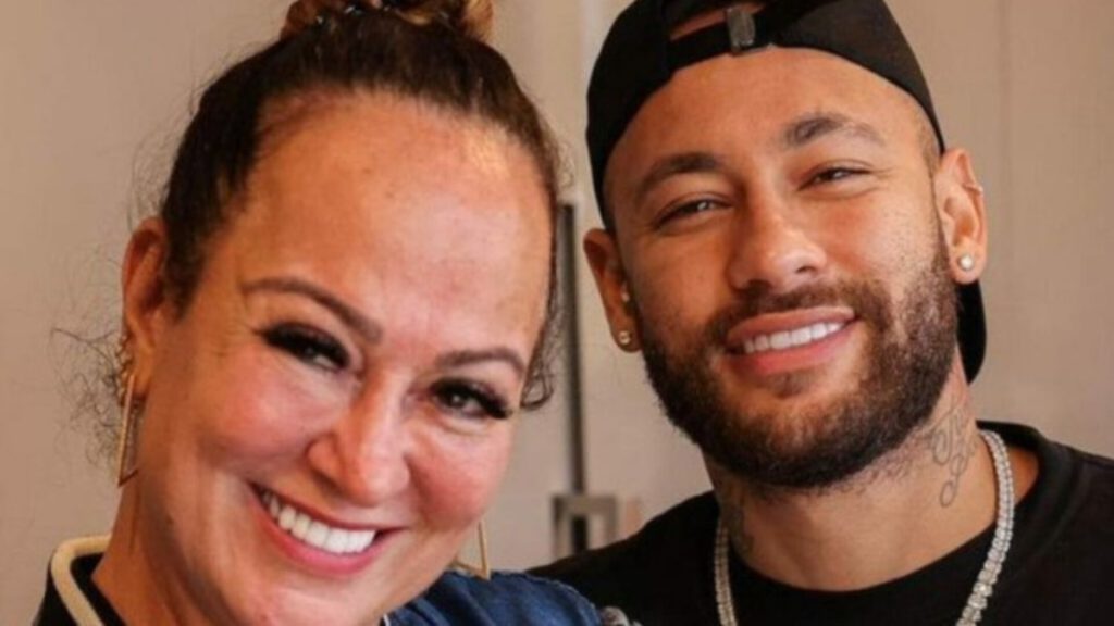 Neymar e mãe, Nadine Gonçalves