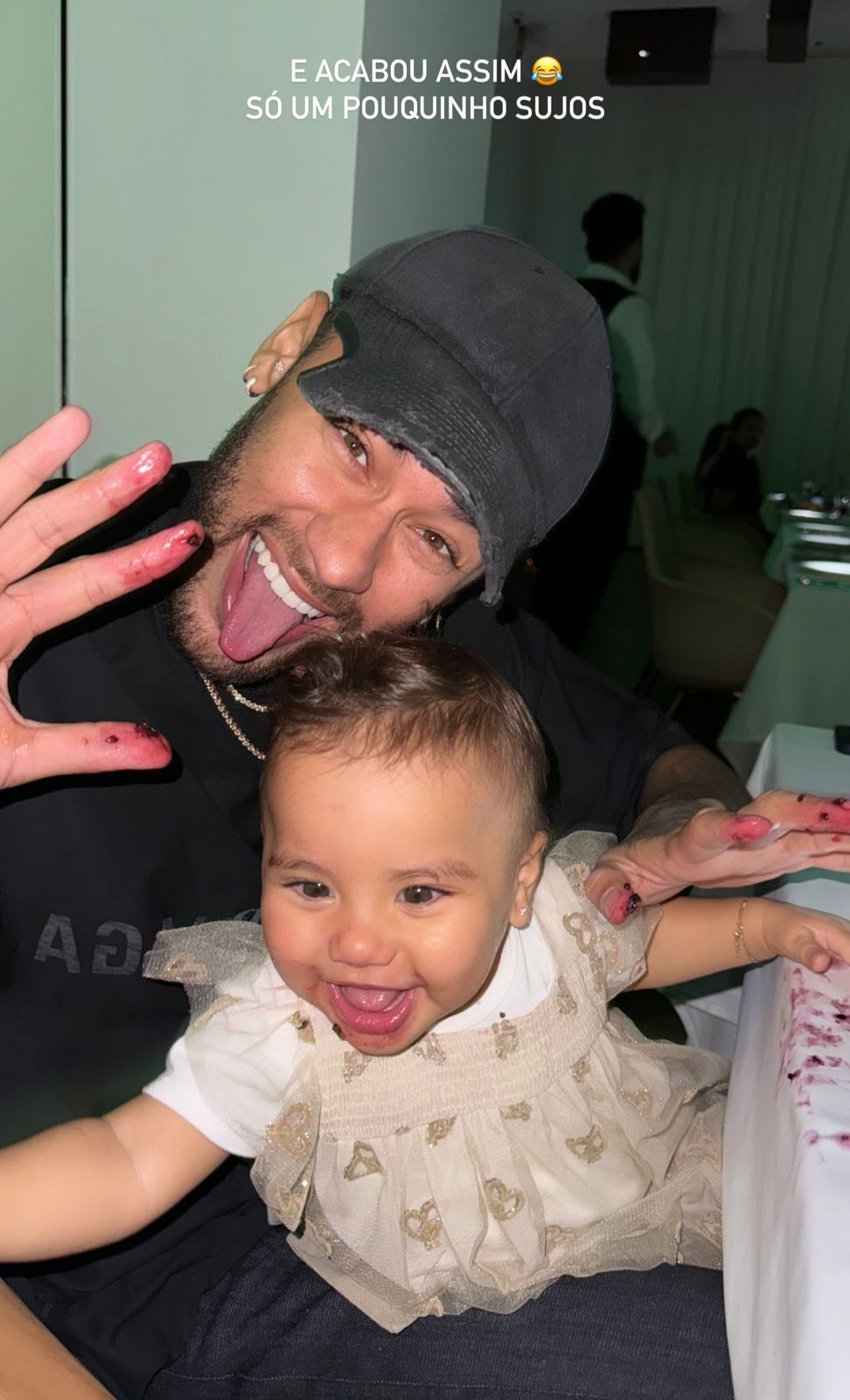 Neymar e Mavie (Reprodução/Instagram)