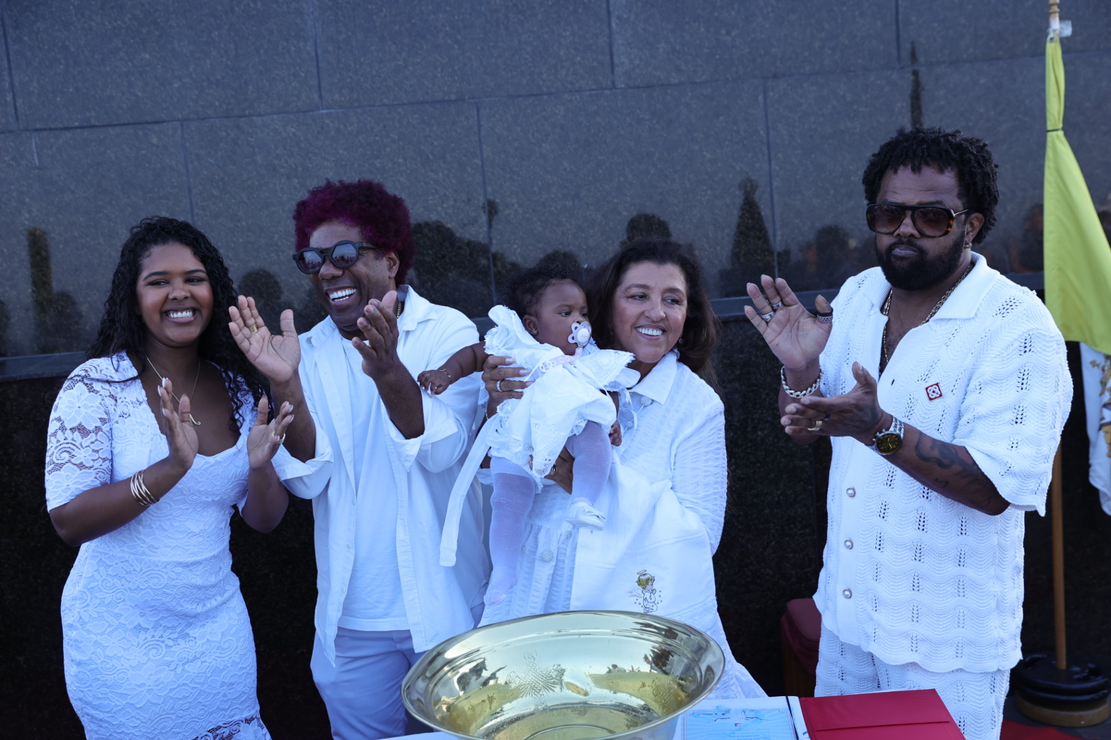 Batizado da filha de Xande de Pilares e Mikimbeth - Foto: Anderson Borde / AgNews