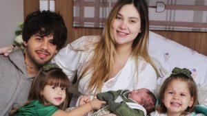 Virginia Fonseca e Zé Felipe com os filhos, Maria Alice, José Leonardo e Maria Flor - Reprodução/Instagram