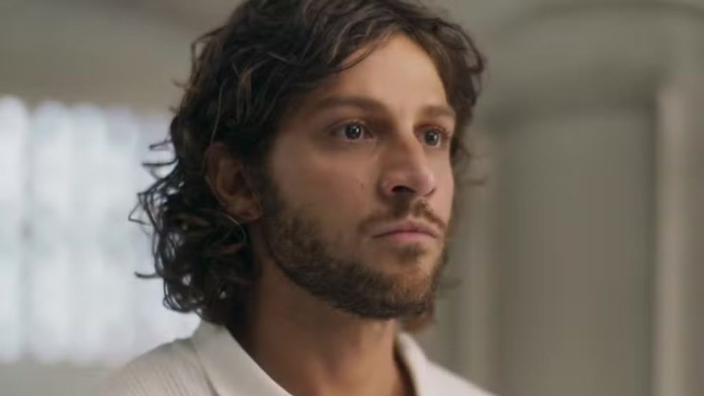 Mavi (Chay Suede) em "Mania de Você" - Reprodução/Globo