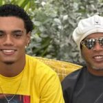 Ronaldinho Gaúcho com seu filho, João - Reprodução/Instagram