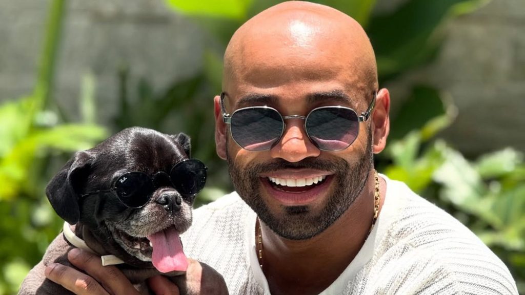 Cezar Black com o seu cachorro Rocco - Reprodução/Instagram