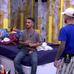 Raissa conversa com os gêmeos João Gabriel e João Pedro no "BBB25" - Reprodução/Gshow